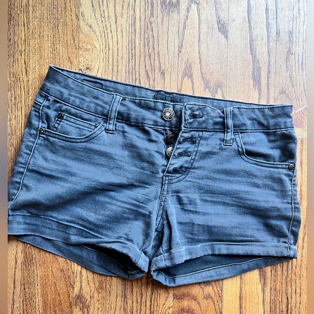 Grey shorts